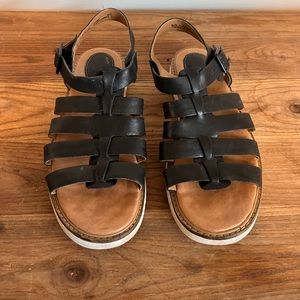 Clark’s Leather Strap Sandals